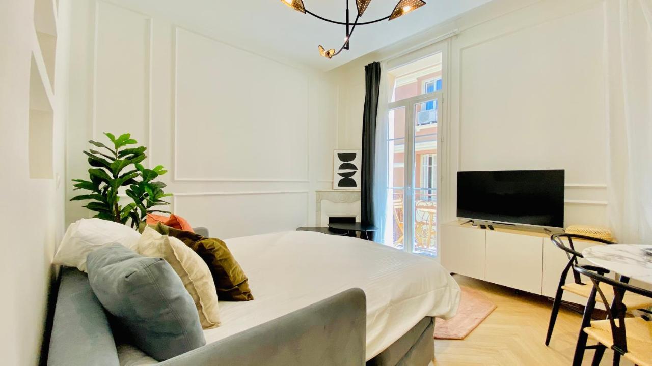 Newly Renovated Apartment With Balcony, Ac, Fiber Internet 蒙特卡罗 外观 照片
